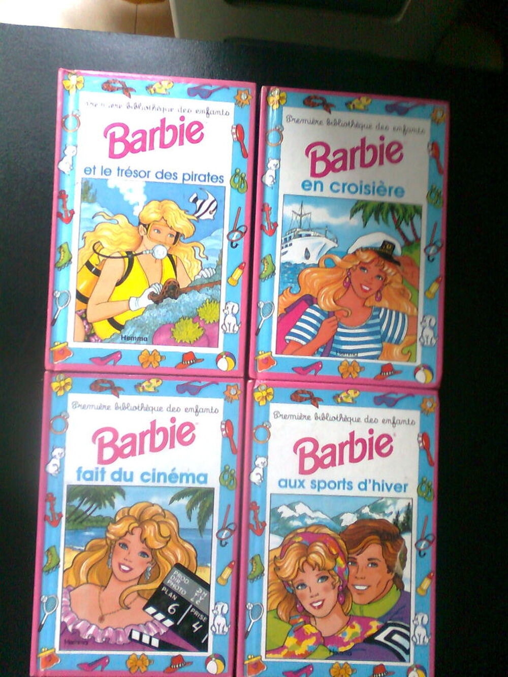 4 livresBARBIE, petite FILLE MODELE, l' ILE HEUREUSE - zoe Livres et BD