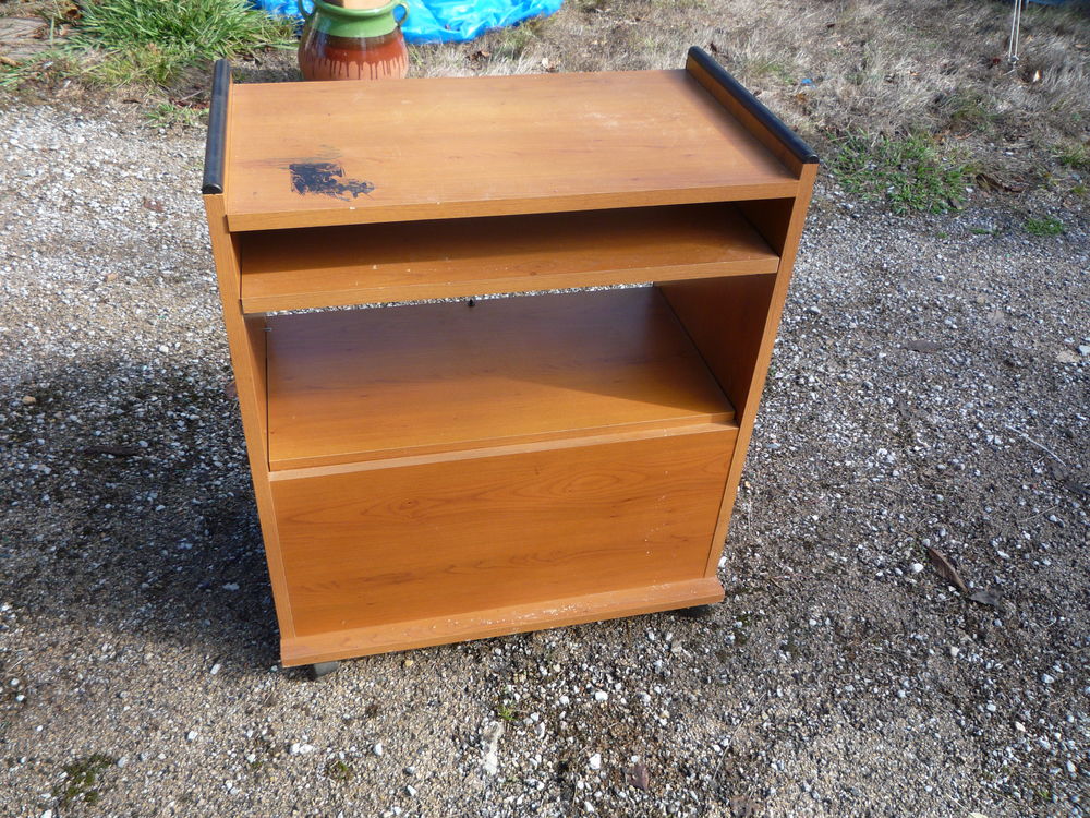 Bureau ,&eacute;tag&egrave;re amovible Meubles