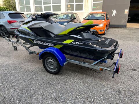 Jet ski - Scooter des mers Jet ski - Scooter des mers 2017 occasion Firminy 42700