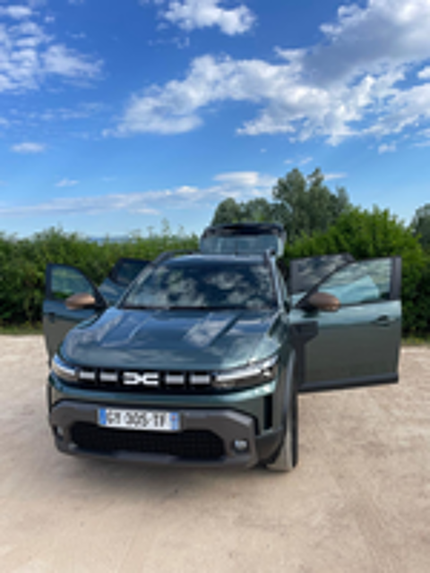 Duster Hybrid 140 4x2 Extreme 2024 occasion 69400 Villefranche-sur-Sa&ocirc;ne