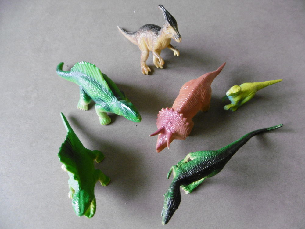 Lot de 38 dinosaures Jeux / jouets