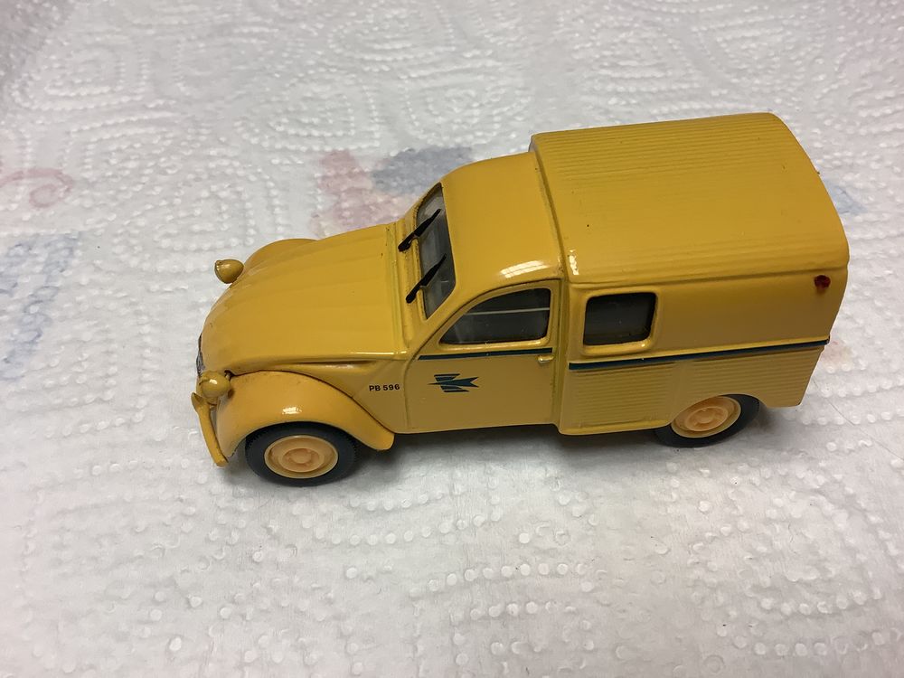 CITRO&Euml;N 2CV AZU LA POSTE NOREV 1/43 voiture miniature 