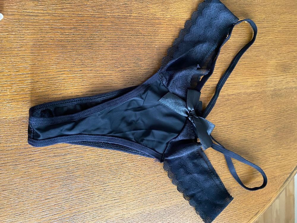 String noir Vêtements