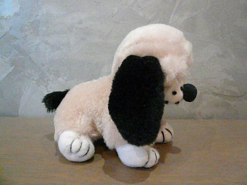 Chien en peluche Jeux / jouets