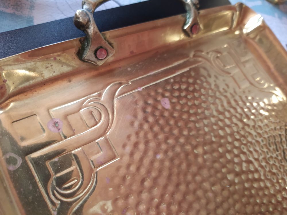 Ancien service &agrave; tabac en cuivre 