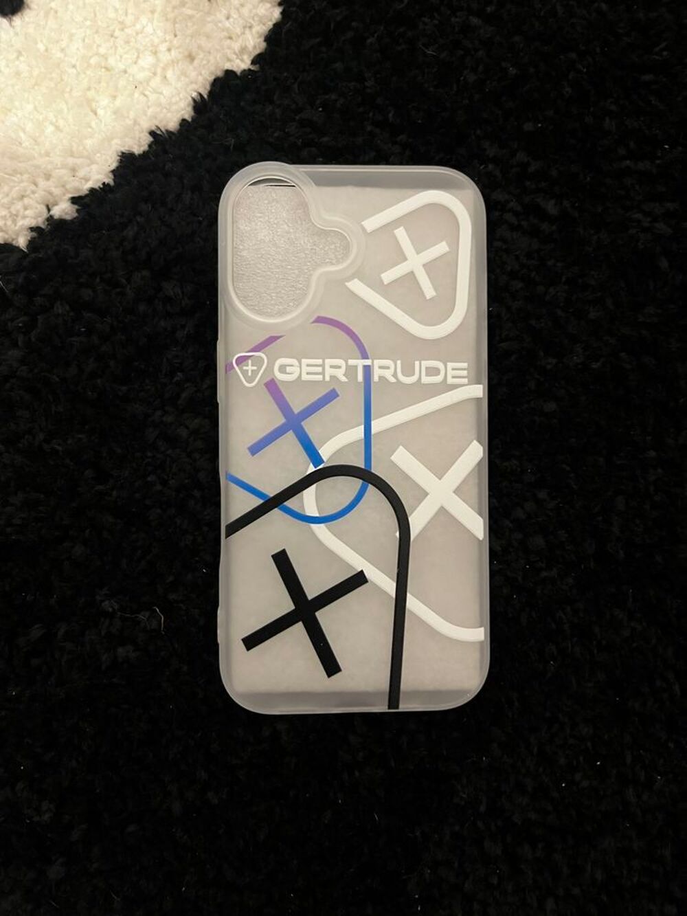Coque Gertrude pour iPhone 16 neuve, jamais utilis&eacute;e, encore en parfait &eacute;tat &eth;Ÿ'-&eth;Ÿ"&plusmn; Accessoires