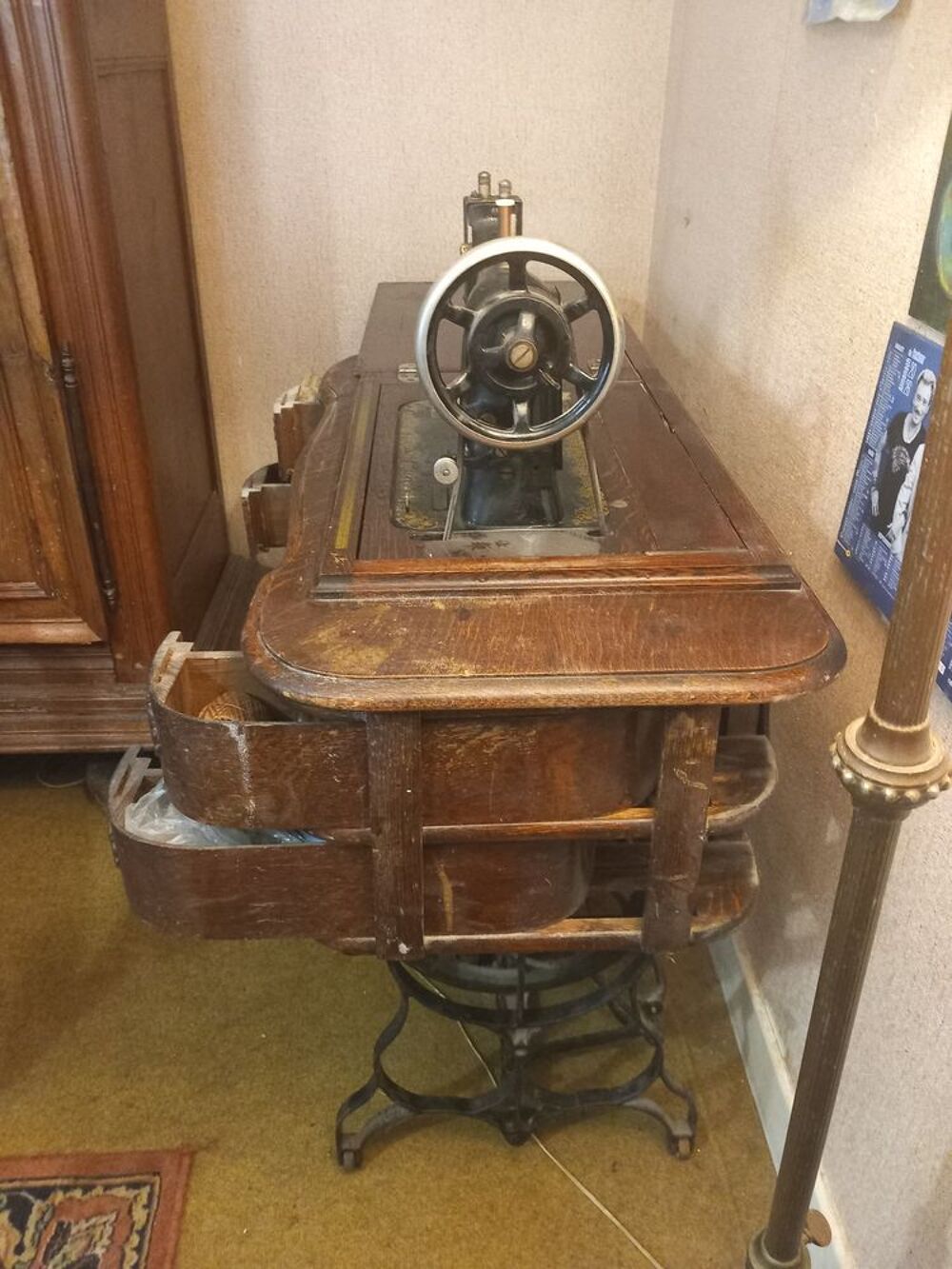 machine &agrave; coudre Meubles