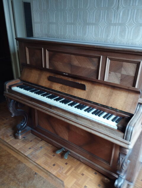 Piano droit  Erard  + banc inclus - Marque Française prestig 120 Le Pont-de-Beauvoisin (73)
