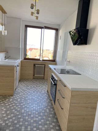  Appartement à louer 2 pièces 61 m²