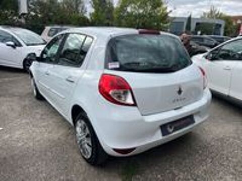 Clio III 1.2 16V 75 eco2 Expression Clim Euro 5 2011 occasion 82000 Montauban