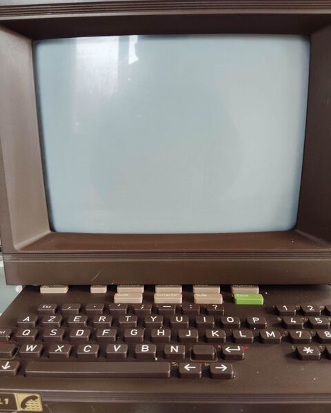 minitel1 RTC brun/marron faites une offre
0 Pontoise (95)