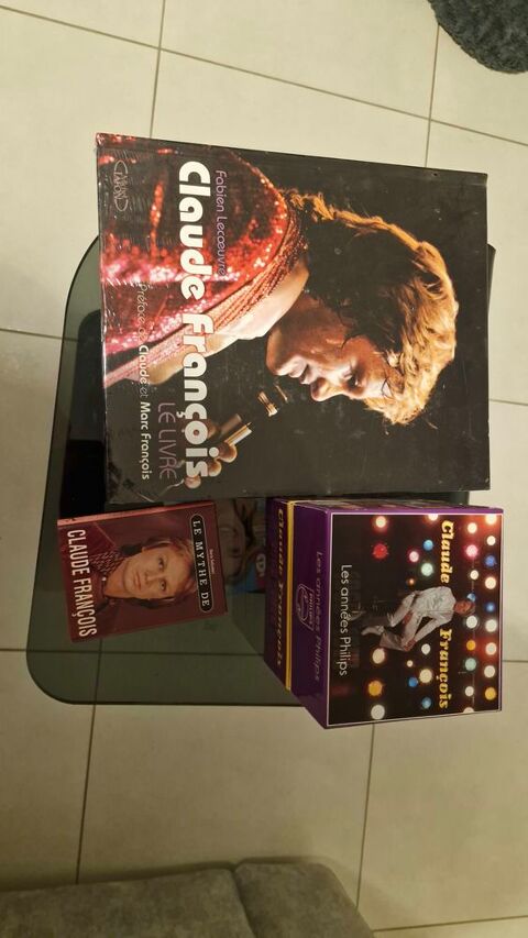 COFFRET CD AVEC LIVRES CLAUDE FRANCOIS 110 Drancy (93)