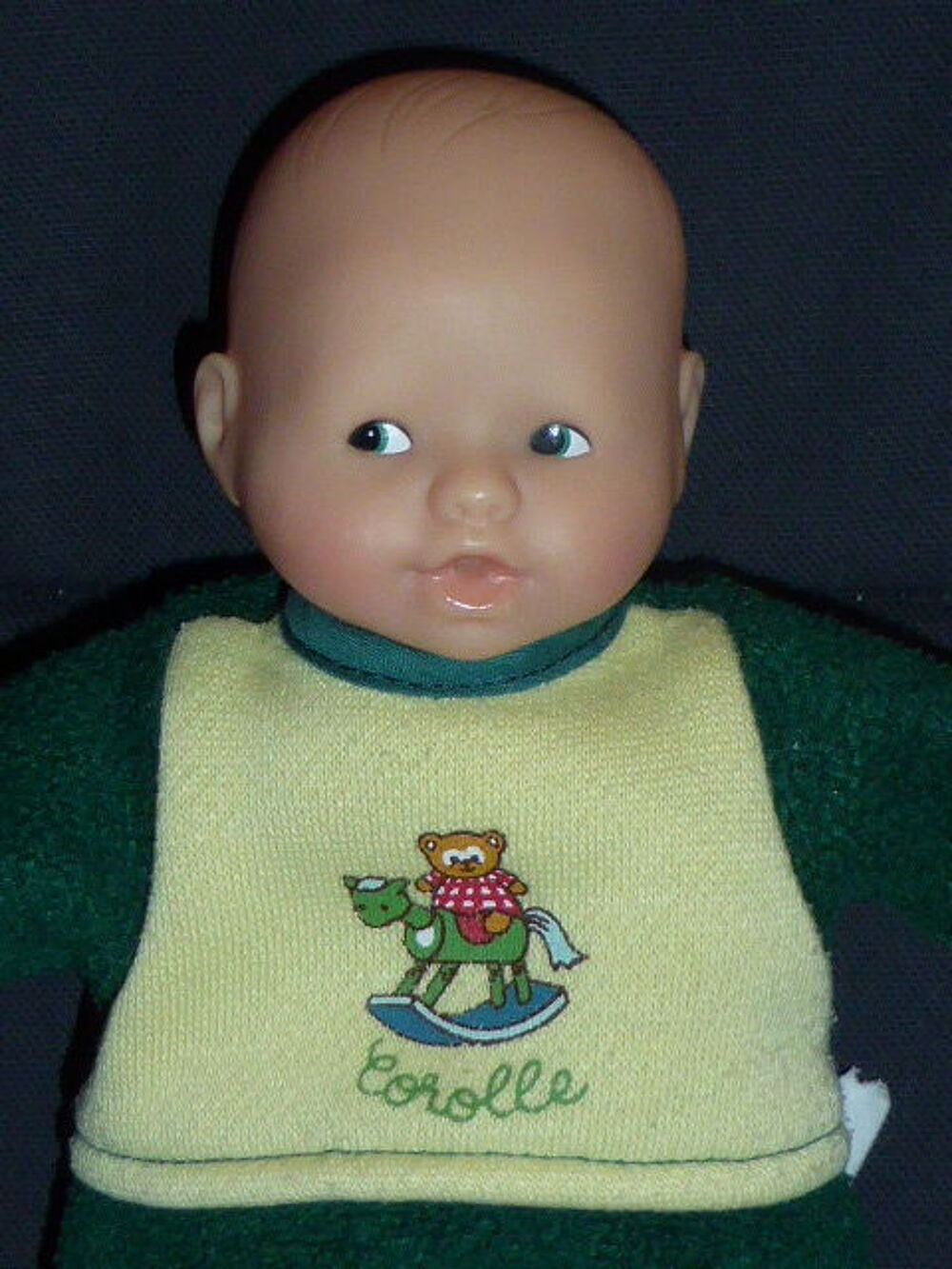Corolle poup&eacute;e mini calin hiver vert jaune Jeux / jouets