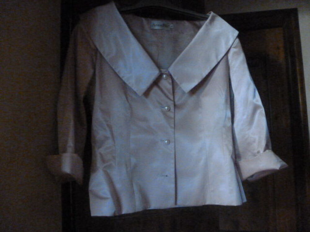 LOT JUPES ET ROBES Vêtements