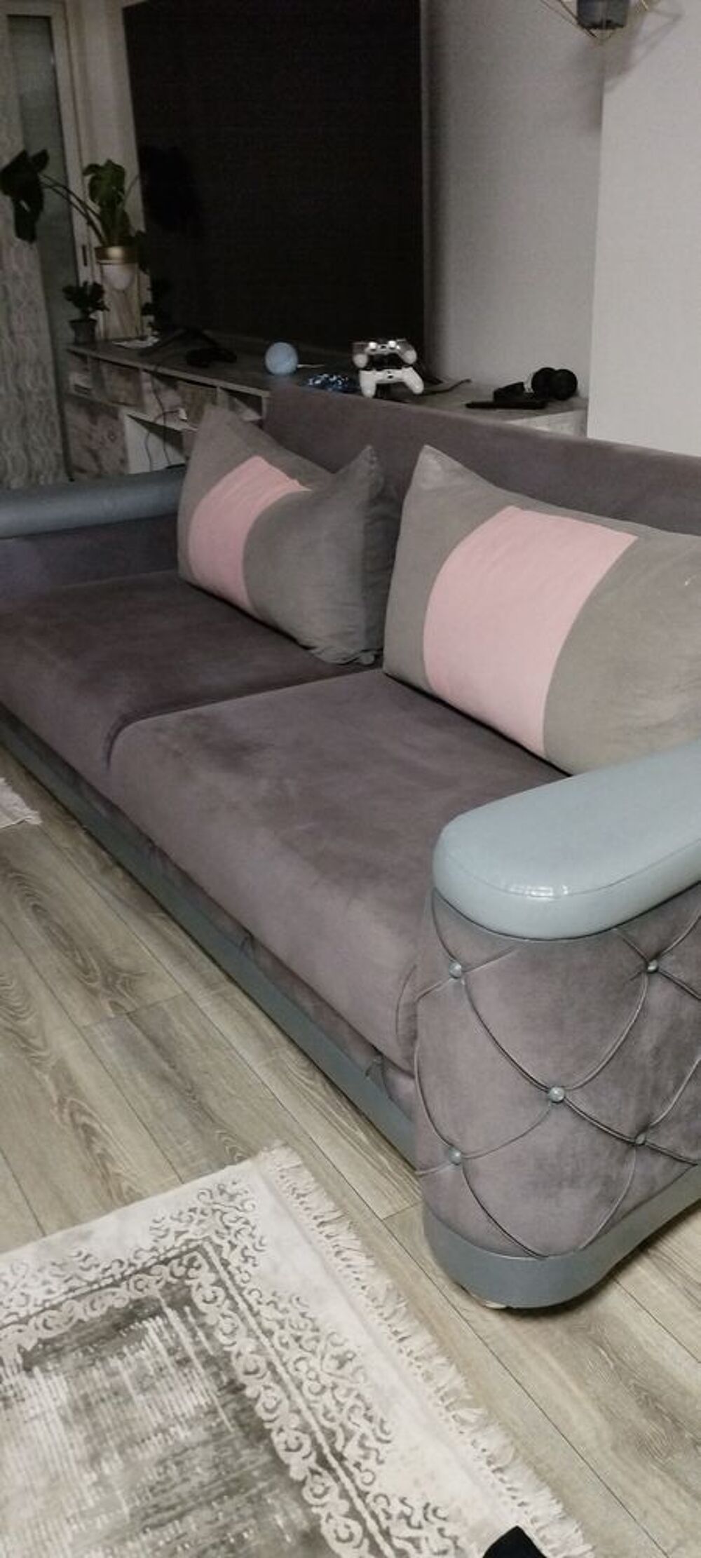 Ensemble canap&eacute;s 3 places et un de 2 places Meubles