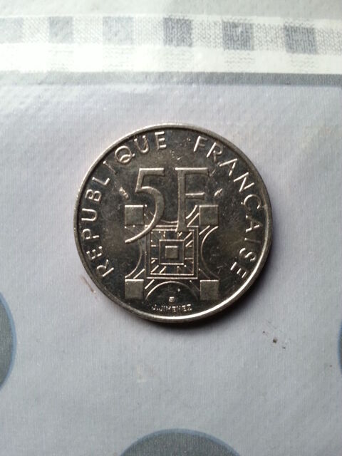 5 francs comm�morative 4 Montceaux-l�s-Provins (77)