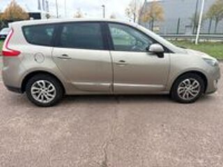 Grand Sc&eacute;nic III III 1.6 DCI 130 FAP JADE ENERGY 5PL ECO2 2012 occasion 95610 &Eacute;ragny