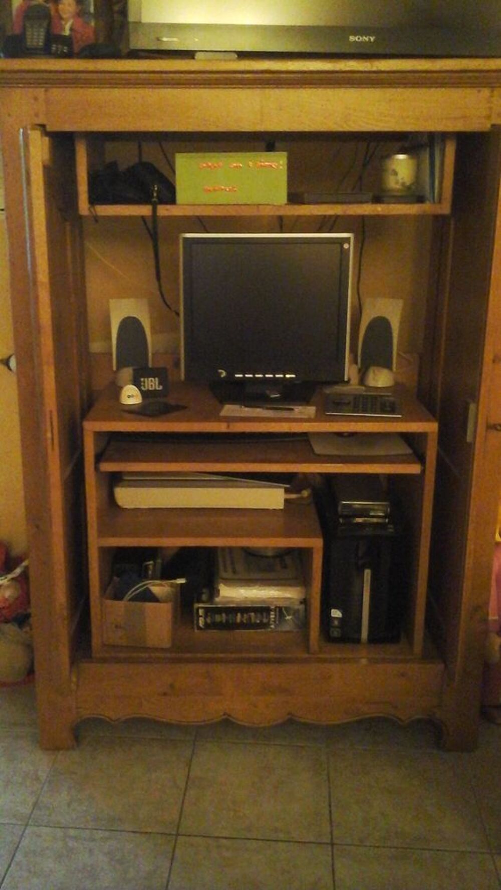 armoire informatique chene massif Meubles