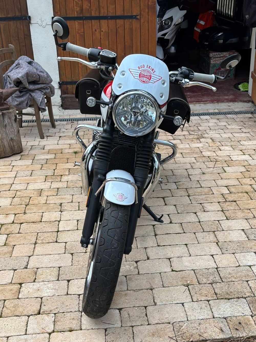 TRIUMPH 2020 occasion 83210 La Farl&egrave;de