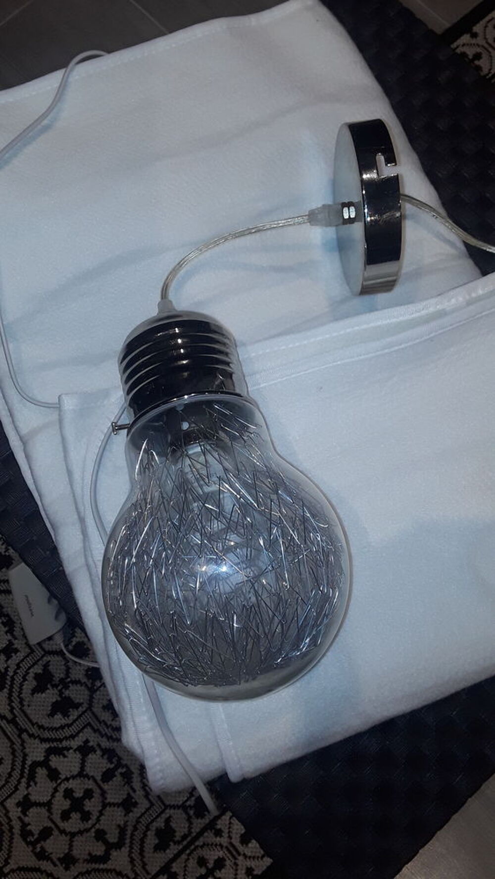 Luminaire lampe ampoule &agrave; suspendre Décoration