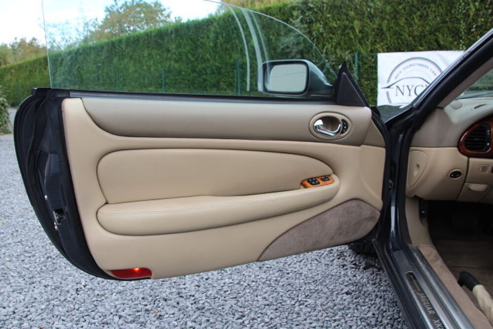 XK8 4.2i V8 2003 occasion 59310 Auchy-lez-Orchies