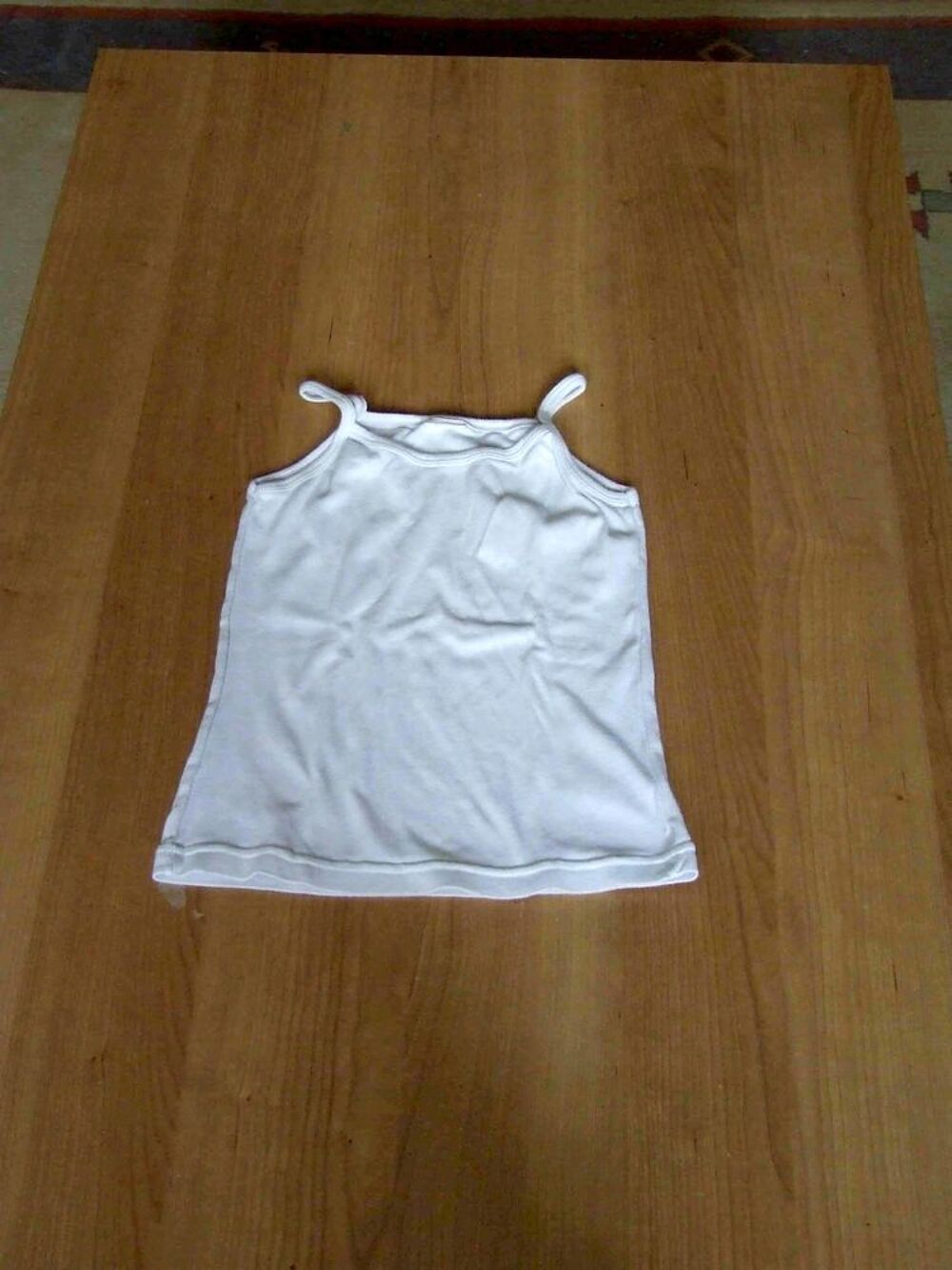 01 D&eacute;bardeur &agrave; fines bretelles, blanc, 12&nbsp;ans, TBE Vêtements enfants