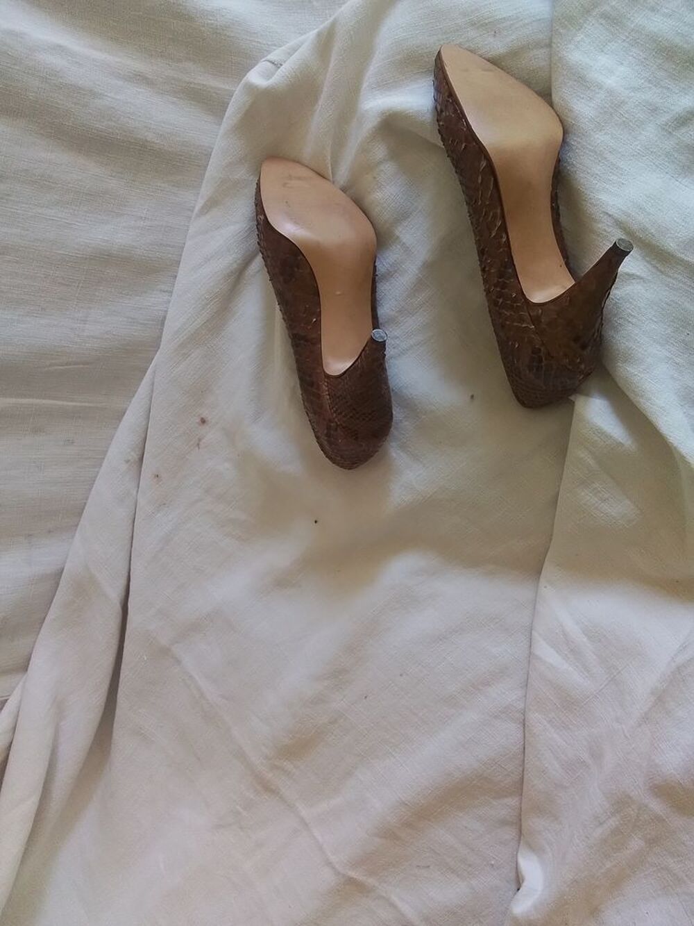 Escarpins neufs en serpent v&eacute;ritable Chaussures
