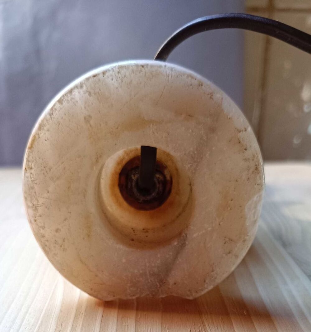 pied de lampe vintage en alb&acirc;tre v&eacute;ritable 