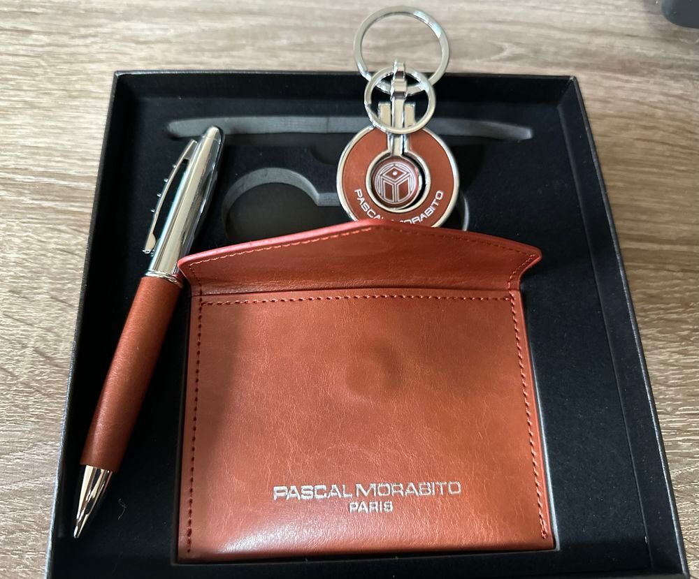 Coffret porte monnaie 3 pi&egrave;ces Femme valeur 109€ Maroquinerie