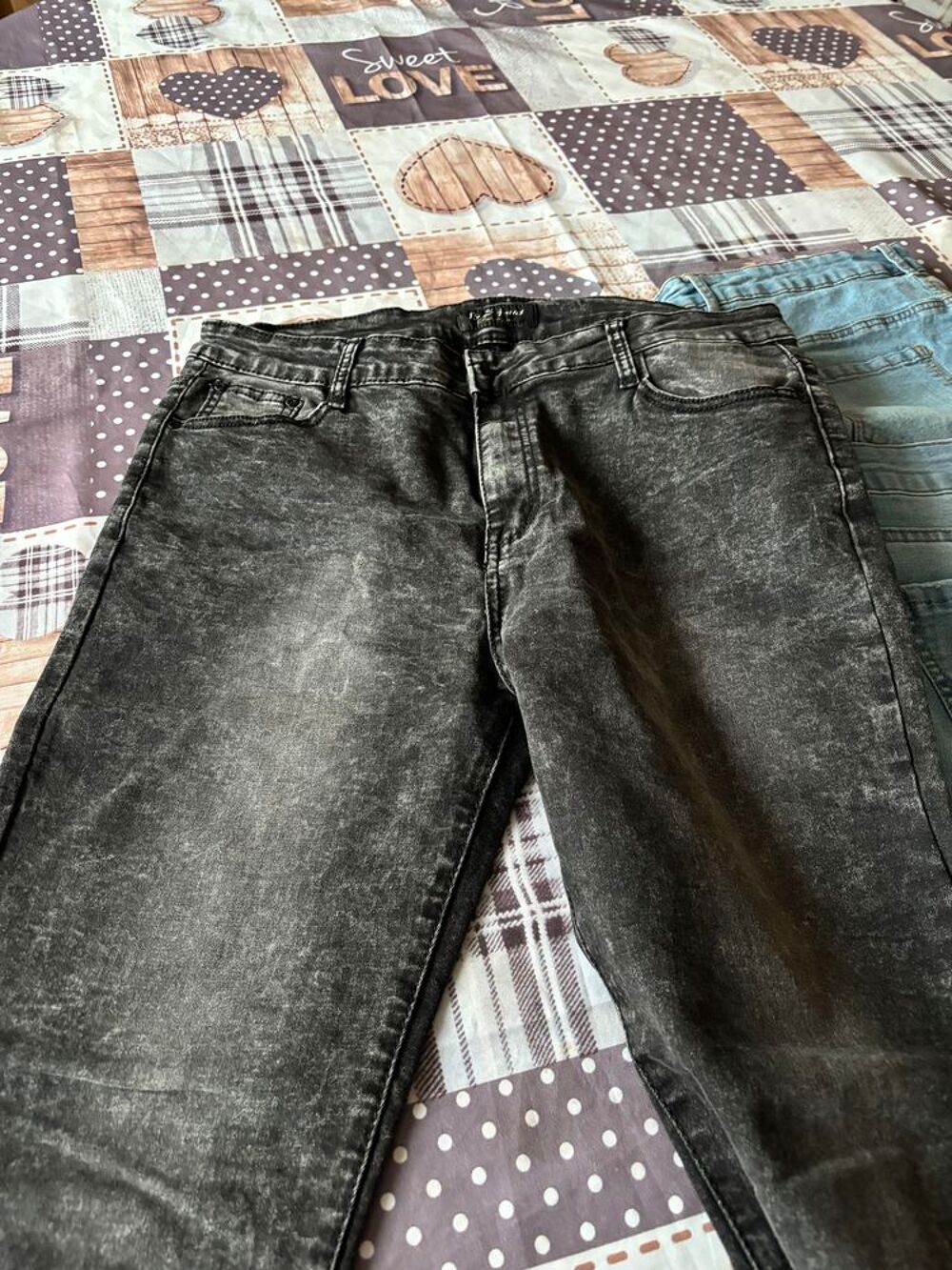 Lot v&ecirc;tements femmes quasi neufs 
Taille 44 Vêtements