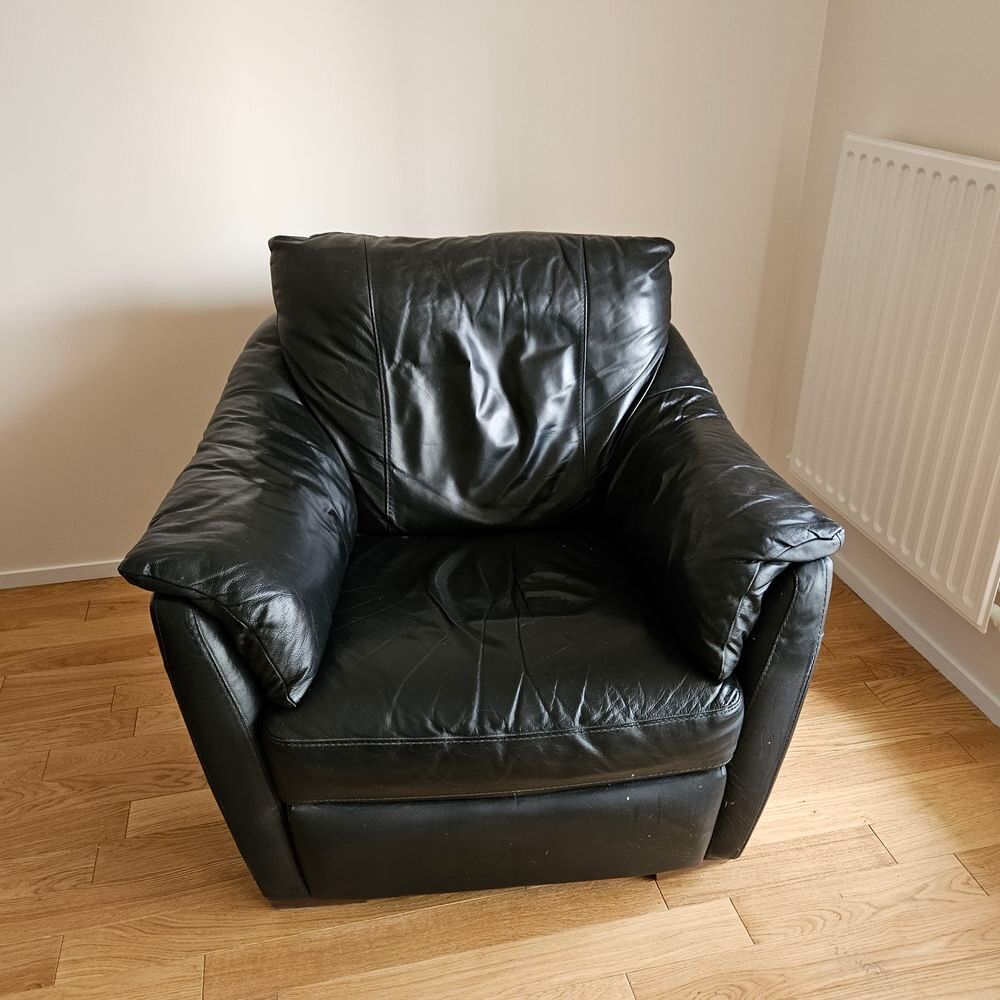 Fauteuil en cuir noir Meubles