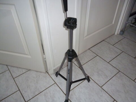 trpied appareil photo 30 Ville-sur-Lumes (08)