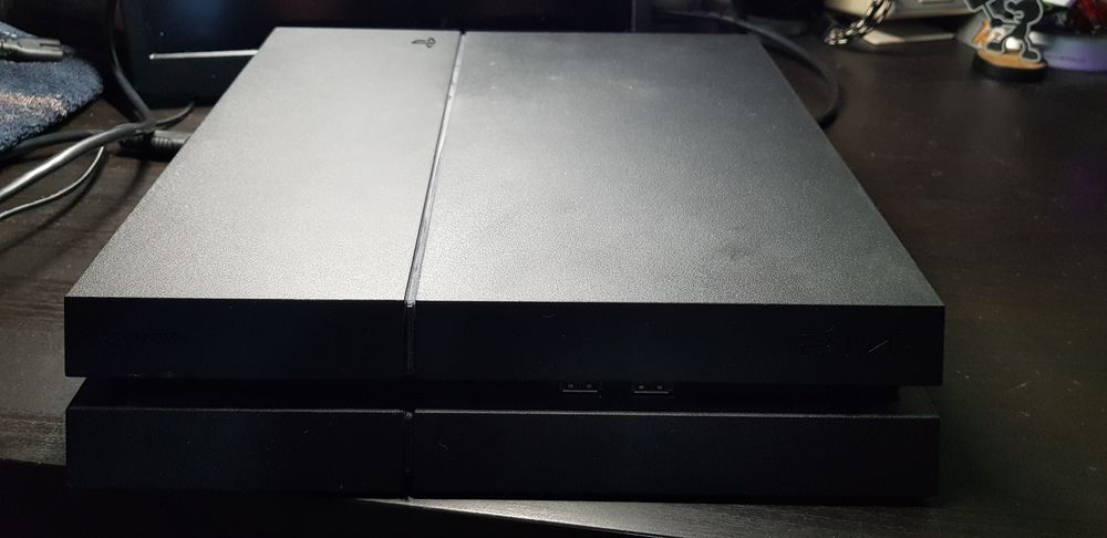 PS4 1 To - Firmware 5.53 - bloqu&eacute;e en Safe Mode Consoles et jeux vidéos