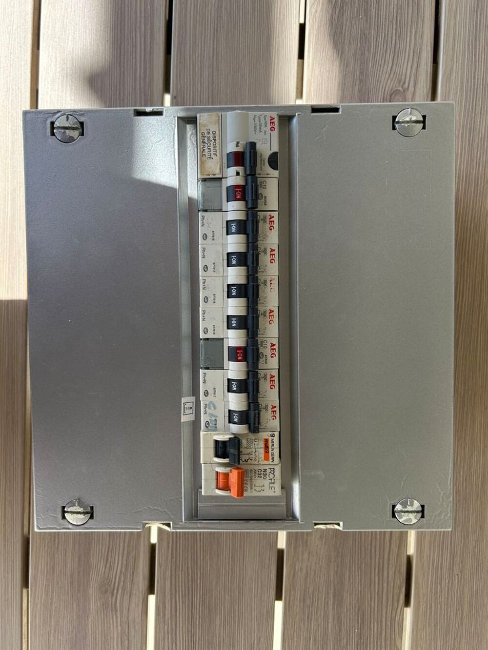 fusibles avec tableau &eacute;lectrique bon &eacute;tat Bricolage