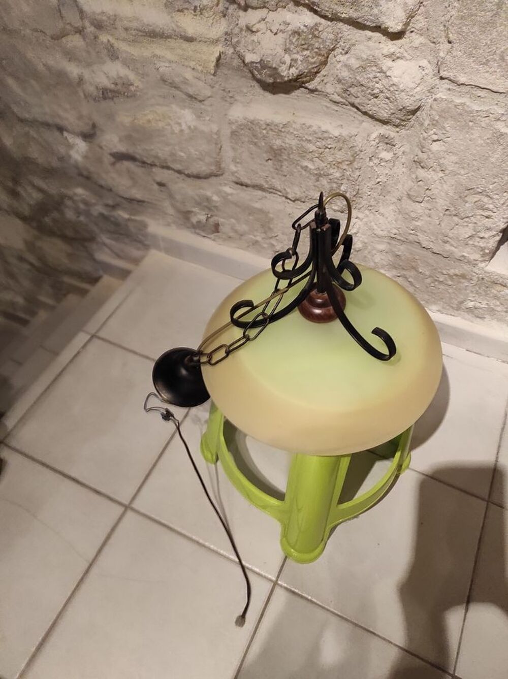 2 jolis plafonniers vintage, neufs, jamais utilis&eacute;s Décoration