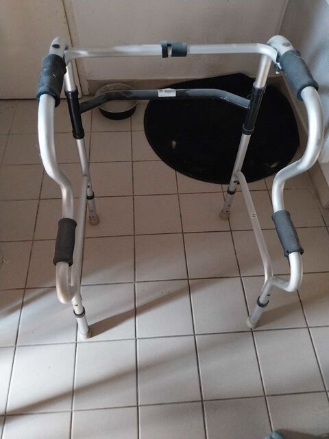 deambulateur 0 17260 Gémozac