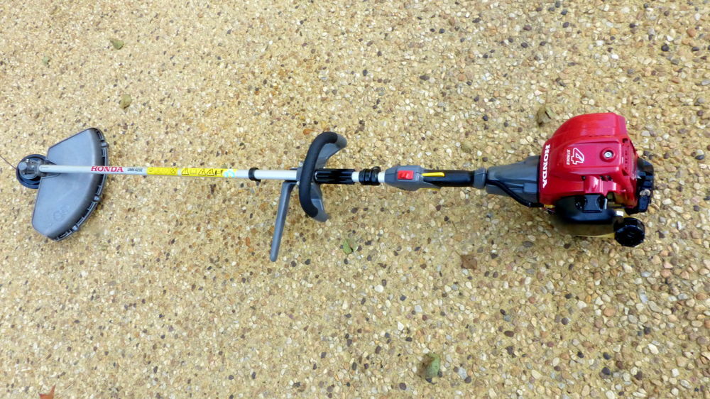 D&eacute;broussailleuse HONDA UMK 425 LE 4 temps 25cm3 Jardin