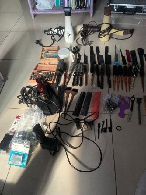 Mat�riel de coiffeur 300 Paris 19 (75)