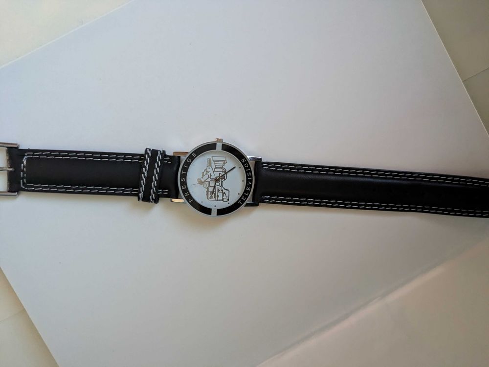 montre Arthus Bertrand Prestige T&eacute;l&eacute;vision Bijoux et montres