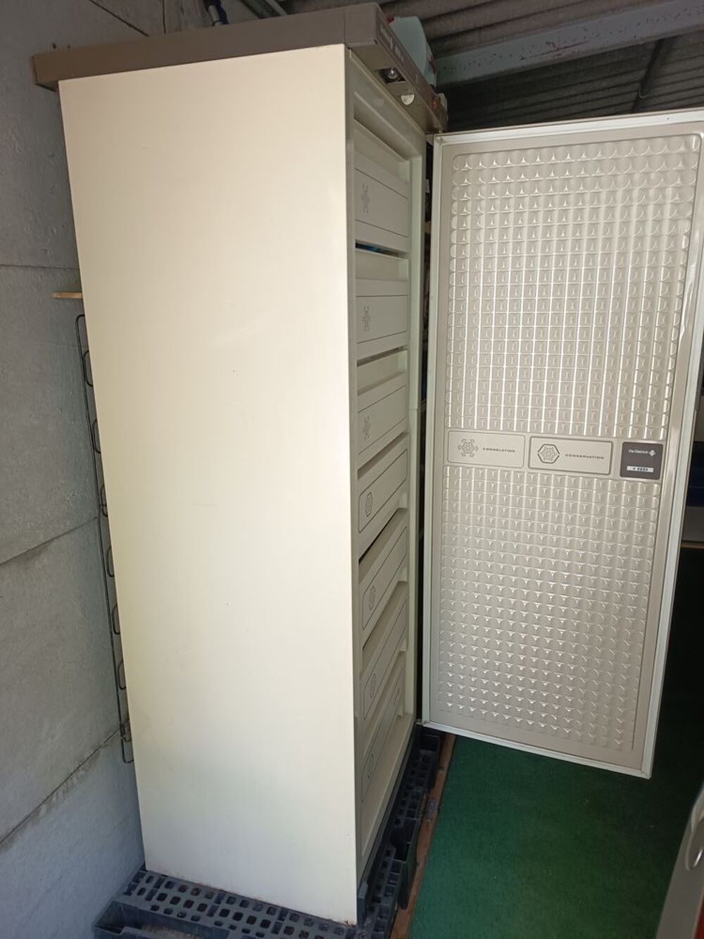 Cong&eacute;lateur Armoire marque Dietrich Electroménager