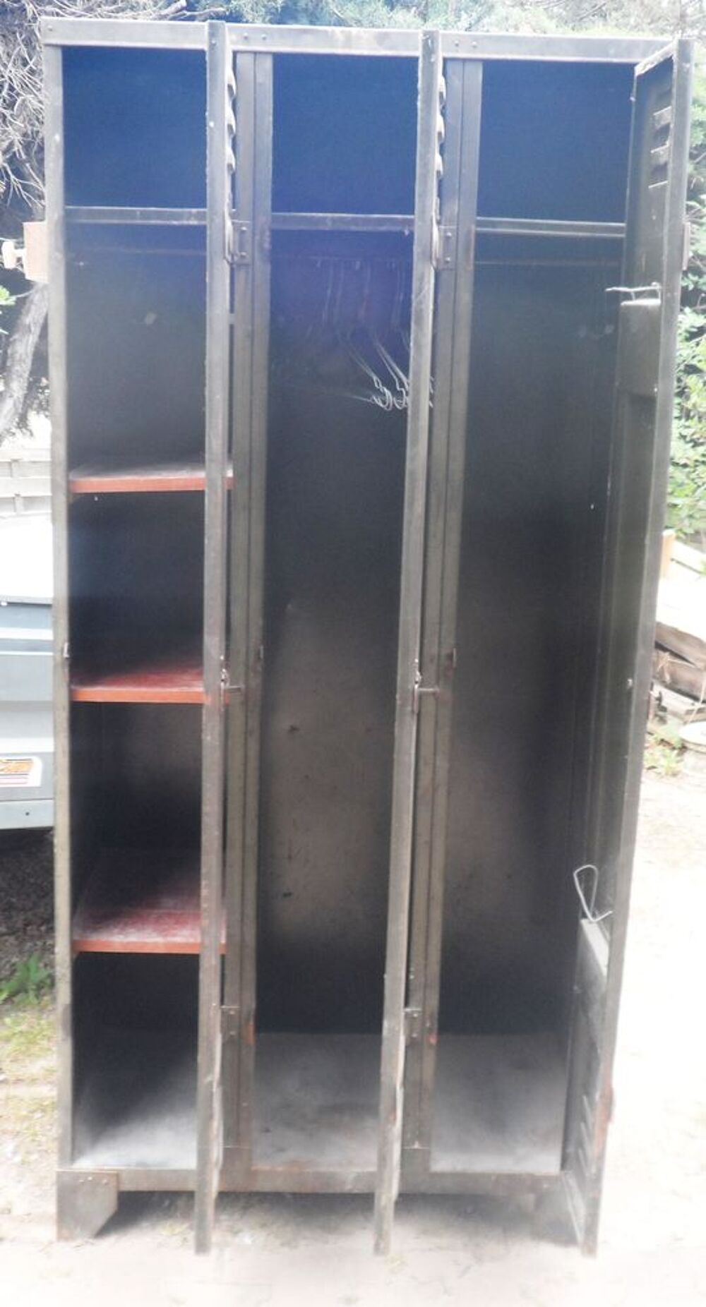 Placard, armoire de vestiaire m&eacute;tallique des ann&eacute;es 60/70 Bricolage