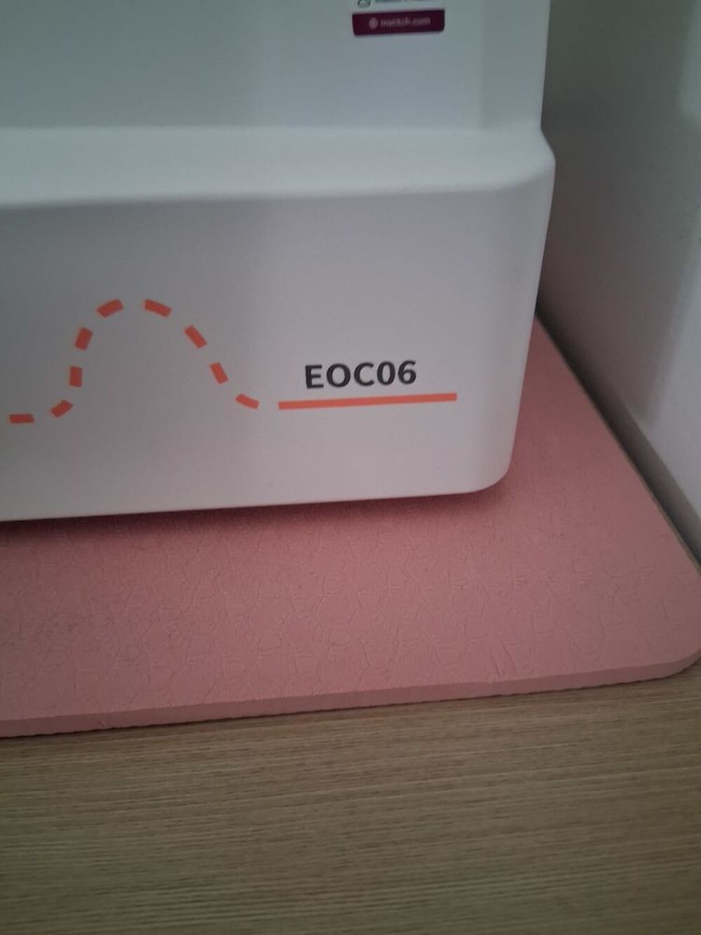Brodeuse &eacute;lectronique Poolin EOC06 Electrom�nager