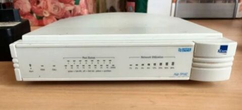 Routeur RJ45 16 PORTS 10 Ambars-et-Lagrave (33)