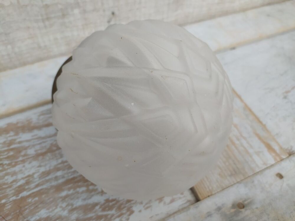 Lampe Suspension Globe Art D&eacute;co Verre Opalescent 
Décoration