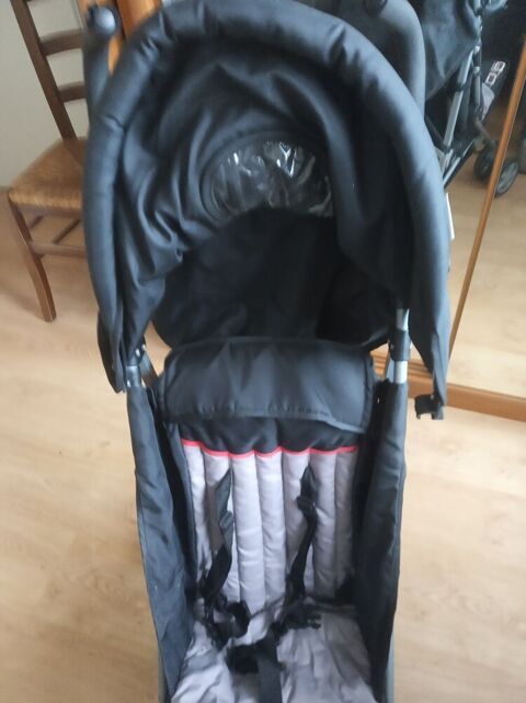poussette enfant Izon (33)