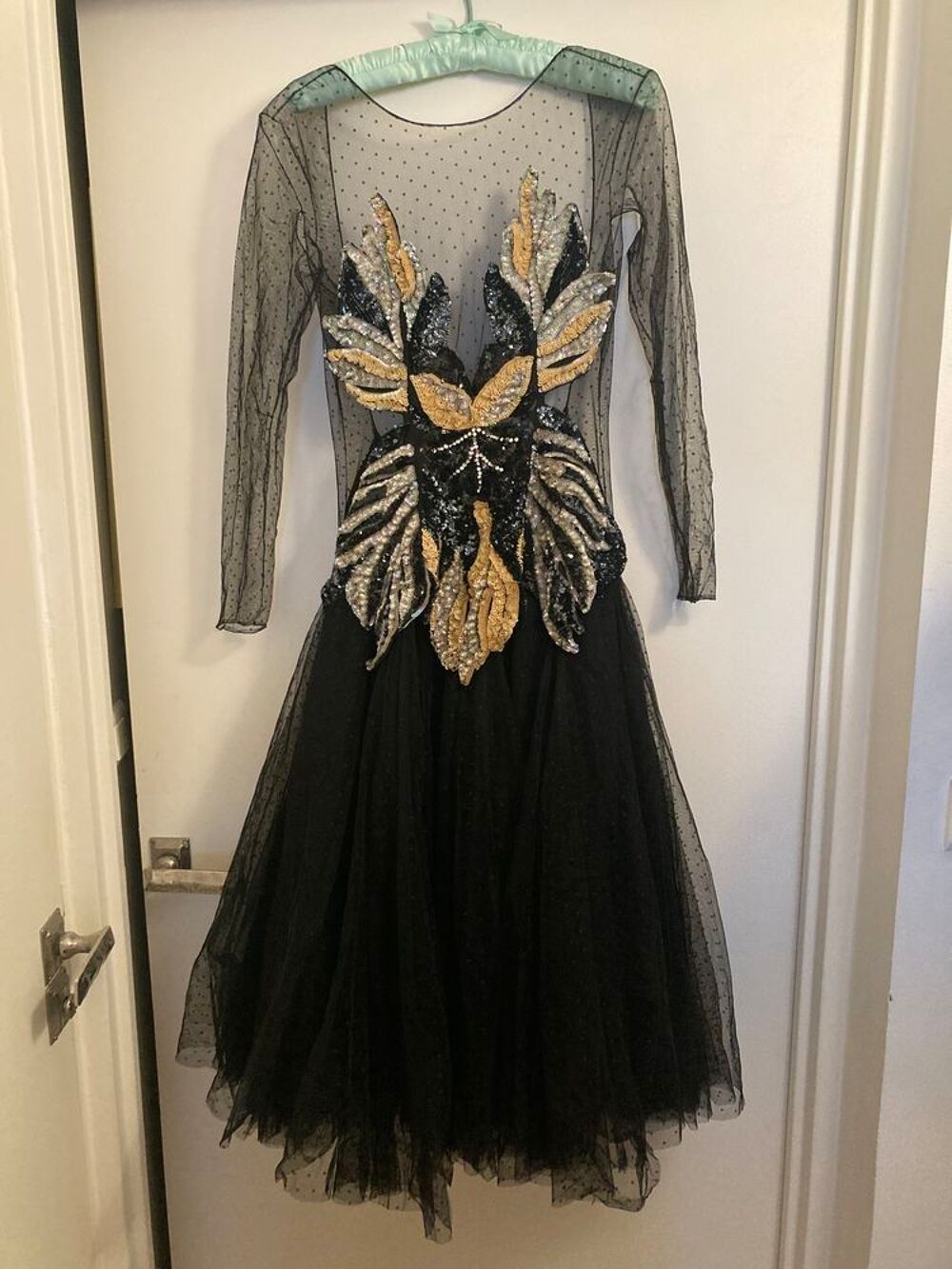 Robe du soir sequin papillon Vêtements