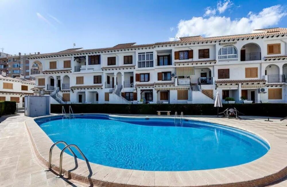   APPARTEMENT 200 M DE LA MER CENTRE VILLE TORREVIEJA ESPAGNE Espagne, TORREVIEJA
