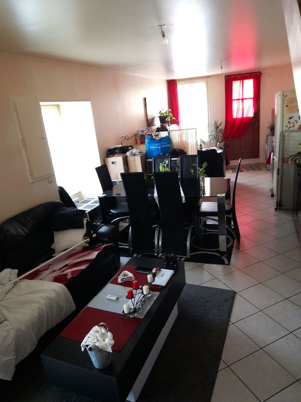 Location Duplex/Triplex A 20 MNS DE SENS, MONTEREAU ET NEMOURS, centre CHEROY Chéroy