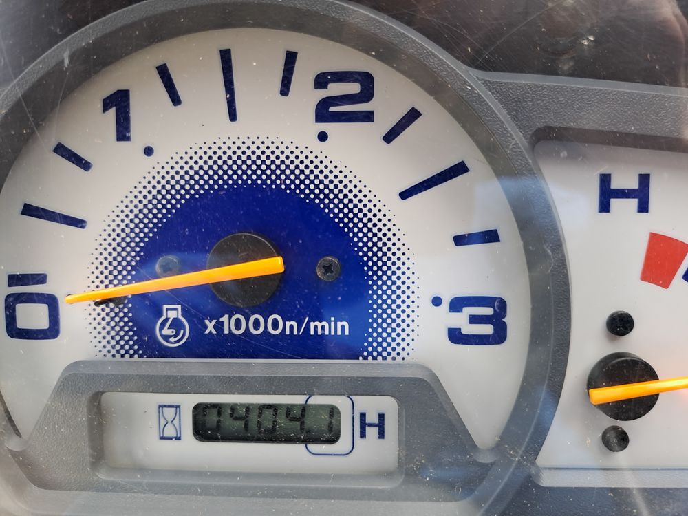 Tondeuse autoport&eacute;e ISEKI Jardin