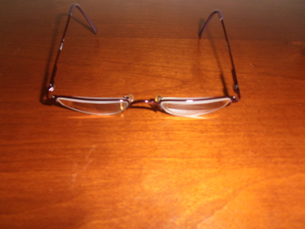 Lunettes loupes roses (27) Bijoux et montres